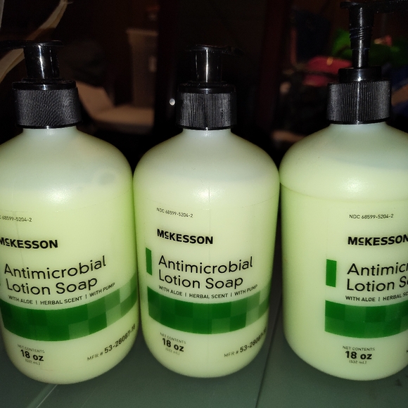 NEW! 3- McKesson Antimicrobial Lotion Soap (18oz ea) - Picture 3 of 7